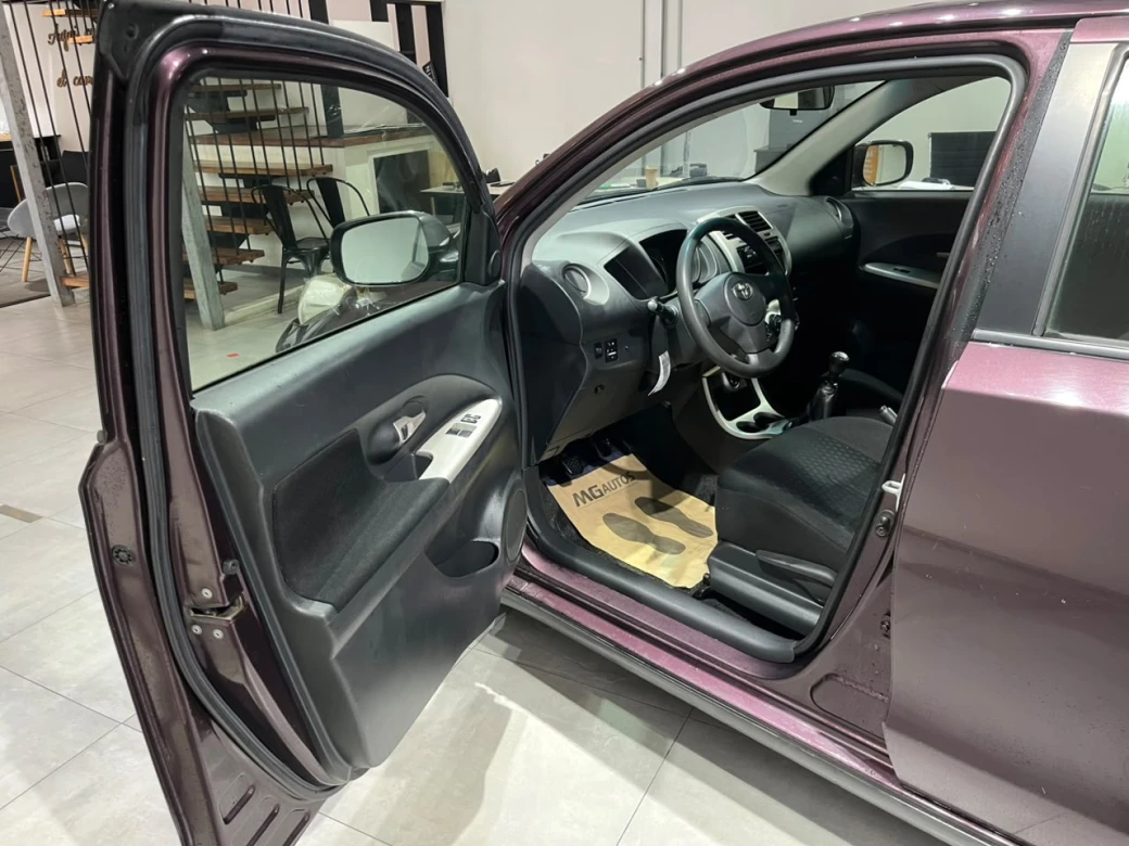 imagen 0 de vehiculo con id 2185